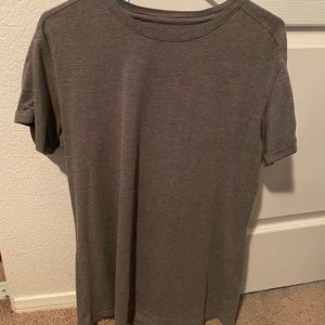 Alphalete muscle rolled tee